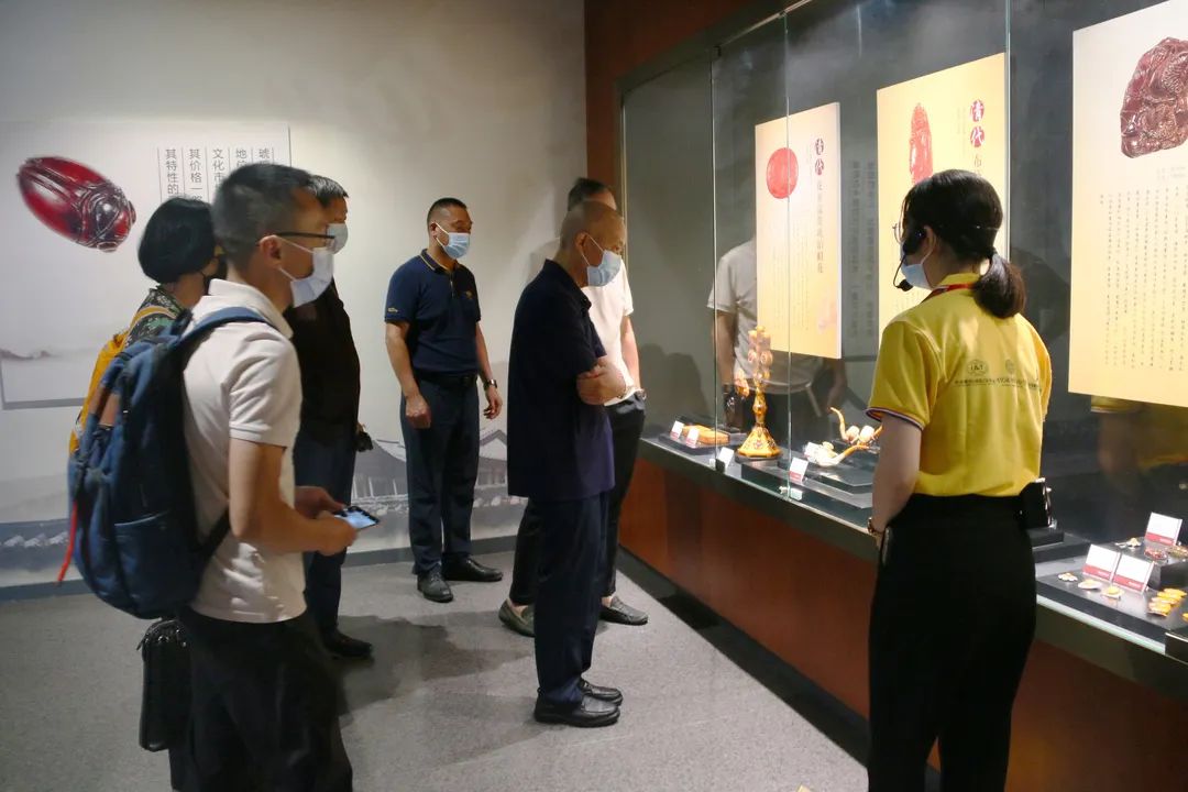 參觀博物館各大展廳