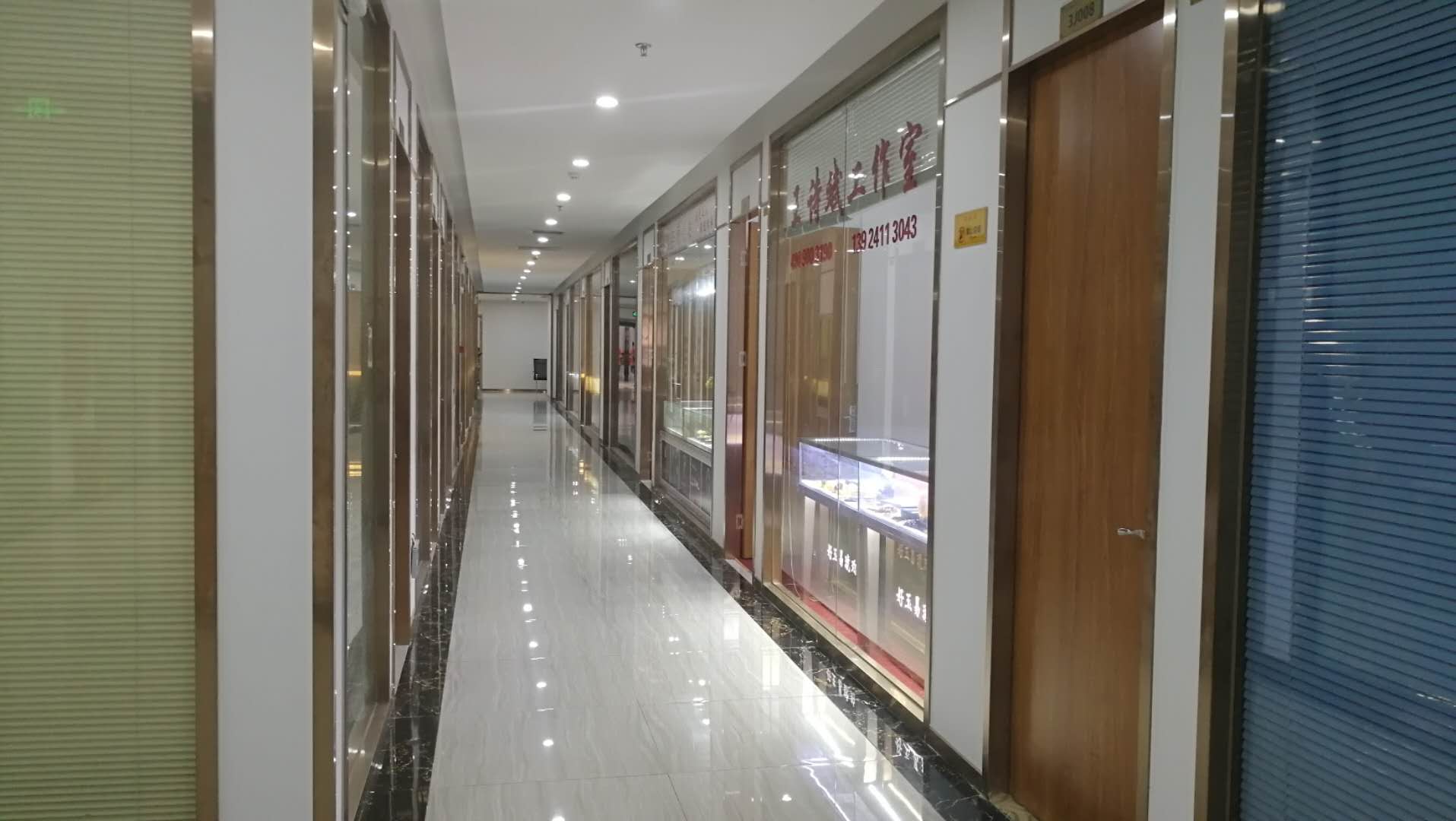 松崗琥珀交易市場——匠心坊實拍