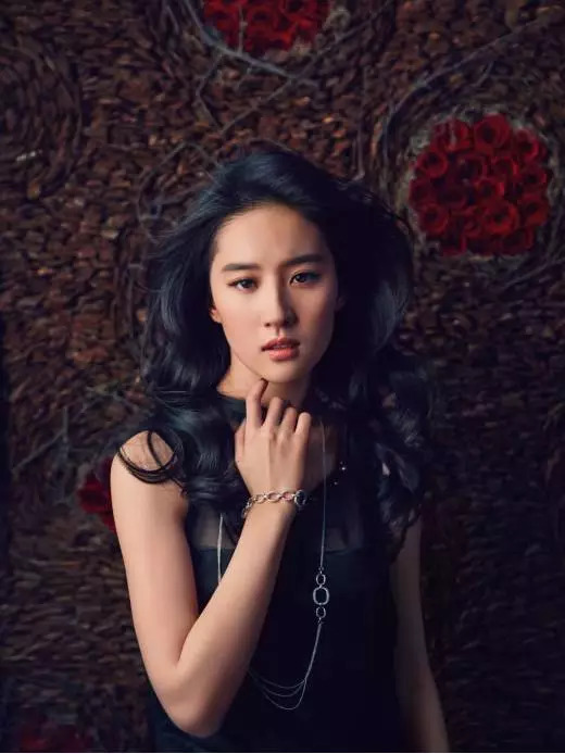 劉亦菲