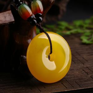 琥珀蜜蠟吊墜男
