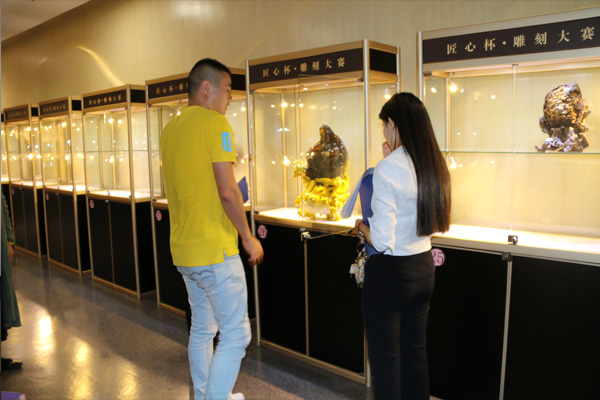第三屆匠心杯作品拍攝好后直接放入展品區展柜